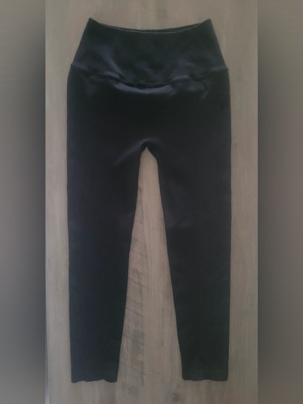 NUX Black Compressiom 7/8 Lenght Leggings Size Medium NWOT